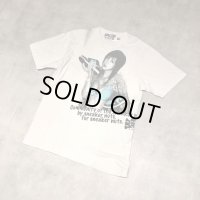 KIKS TYO - White "ほしのあき"Tシャツ