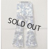 SEXY DYNAMITE LONDON - "HAGI" Bleach & Crash Flare Denim Pants