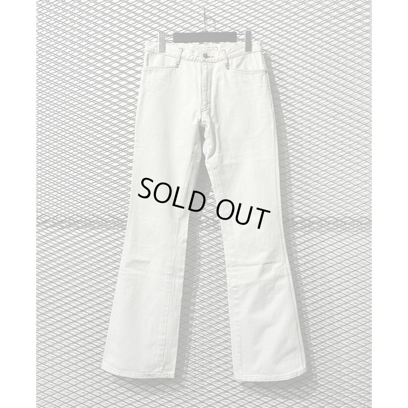 画像1: KATHARINE HAMNETT LONDON - Flared Denim Pants (White)