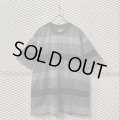 SUPREME - Logo Border Tee