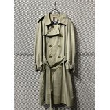 Burberry - Trench Coat