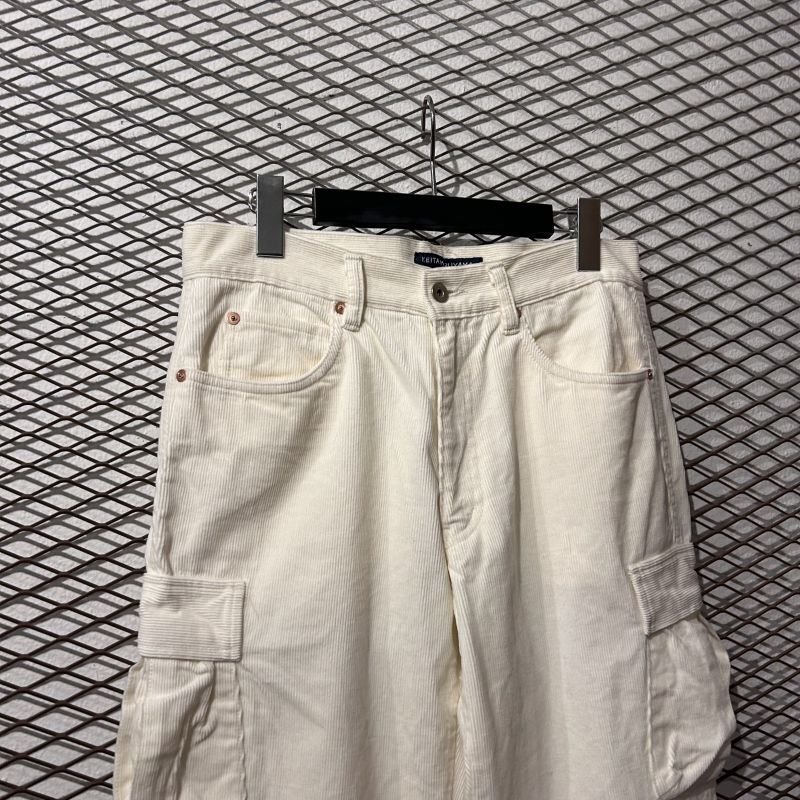 画像2: KEITA MARUYAMA - Corduroy Cargo Pants (White)