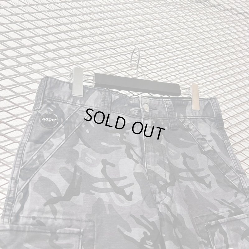 画像2: A BATHING APE - Camouflage Shorts (Black)