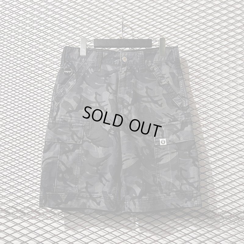 画像1: A BATHING APE - Camouflage Shorts (Black)