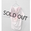 NOZOMI ISHIGURO - Henley Neck Art Graphic Tee