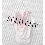 NOZOMI ISHIGURO - Henley Neck Art Graphic Tee