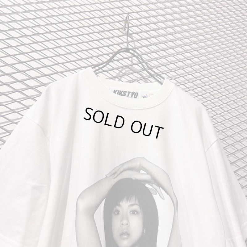 画像2: KIKS TYO - "ほしのあき × DUNK FUTURA" Tee