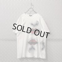 COMME des GRCONS HOMME PLUS - Lip Collage Tee