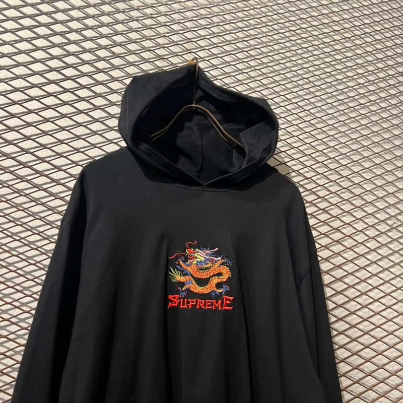 画像2: SUPREME - Dragon Embroidery Hoodie