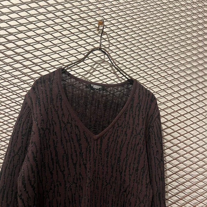 画像2: TORNADO MART - Glitter V-neck Knit