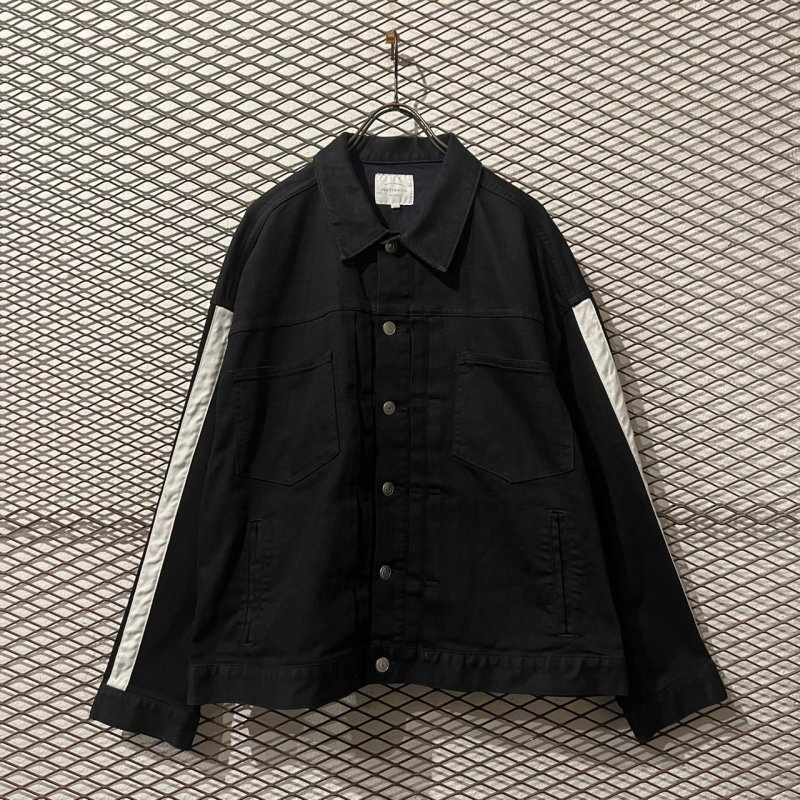 画像1: VICTIM - Line Switching Denim Jacket