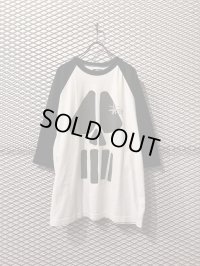 STUSSY - 90's Skull Raglan Tee