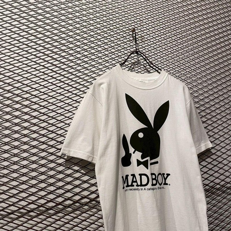 画像2: DISCOVERED - "MADBOY" Parody Tee