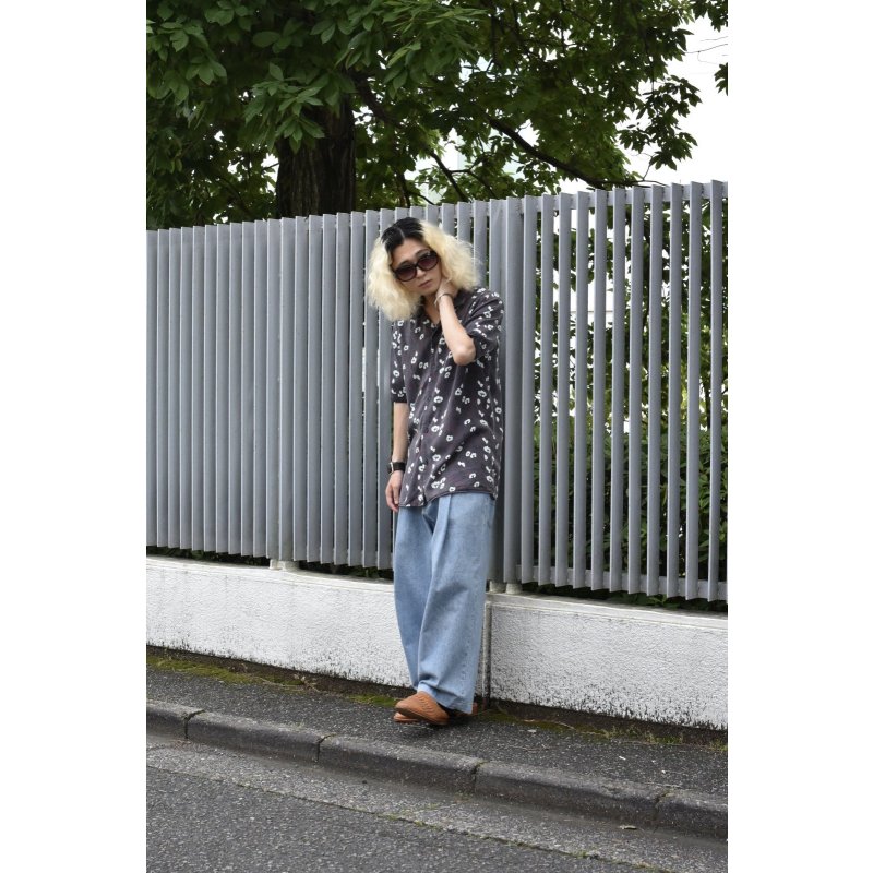画像1: NEON SIGN - 1-Tuck Easy Wide Denim Pants