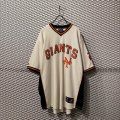 Used - "GIANTS" V-neck Tops