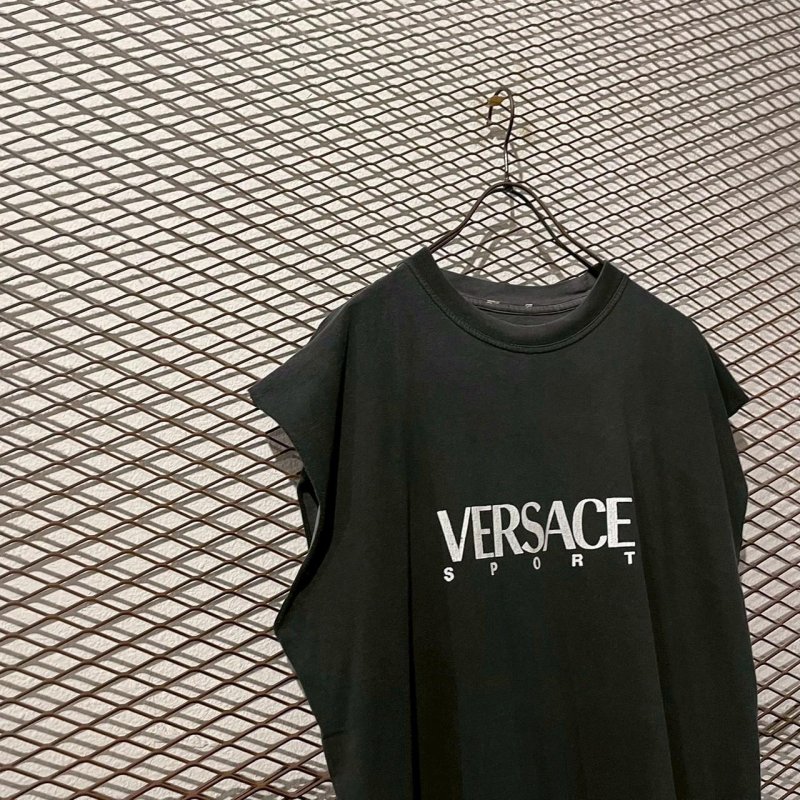 画像2: VERSACE - 90's Logo Sleeveless Tee