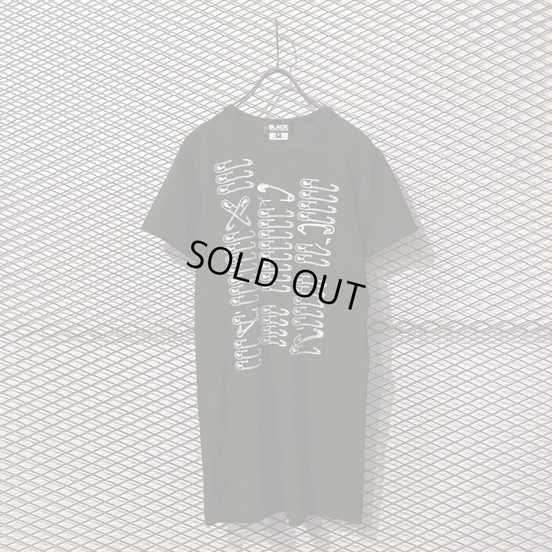 画像1: BLACK COMME des GARCONS - Safety Pin Tee