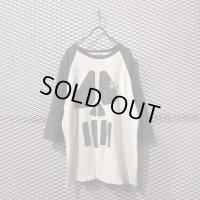 STUSSY - 90's Skull Raglan Tee