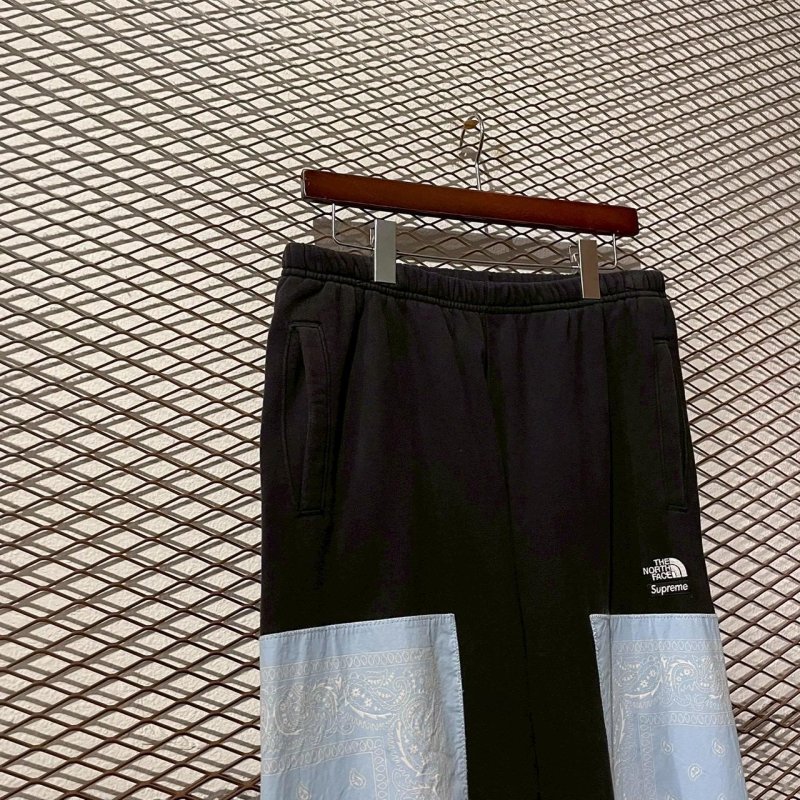 画像2: THE NORTH FACE × SUPREME - Paisley Switching Sweat Pants