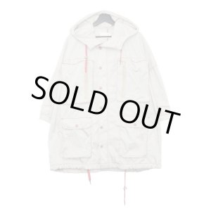 画像: TROVE - Off White ビッグシルエットマウンテンパーカー