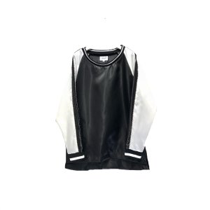 画像: yotsuba - Souvenir Pullover Tops [Black] 