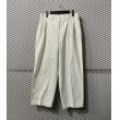 画像1: KANSAI - 2-Tuck Wide Pants (White) (1)