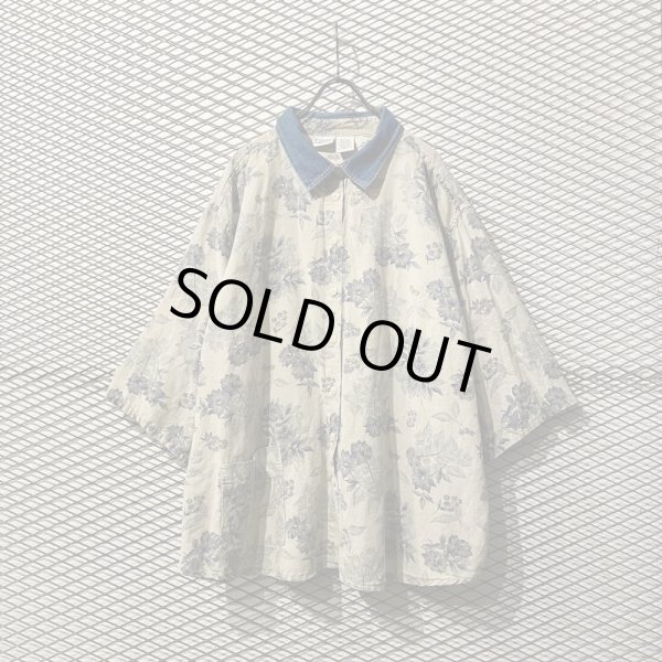 画像1: Used - Denim Switching Flower Shirt (3X) (1)