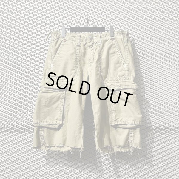 画像1: TRUE RELIGION - 00's Cutoff Cargo Shorts (1)