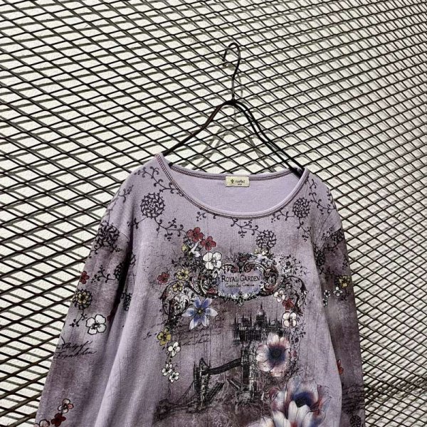 画像2: Used - "Castle ＆ Flowers" Graphic Tops  (2)