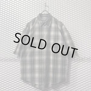 画像: RUDE GALLERY - Cut-off Ombre Check Shirt