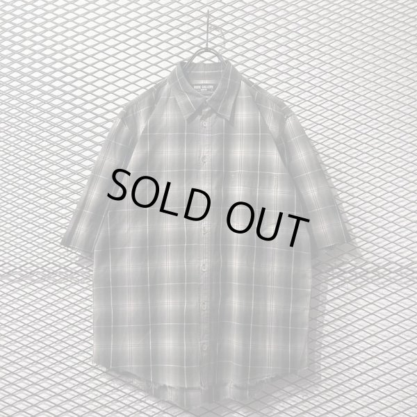 画像1: RUDE GALLERY - Cut-off Ombre Check Shirt (1)