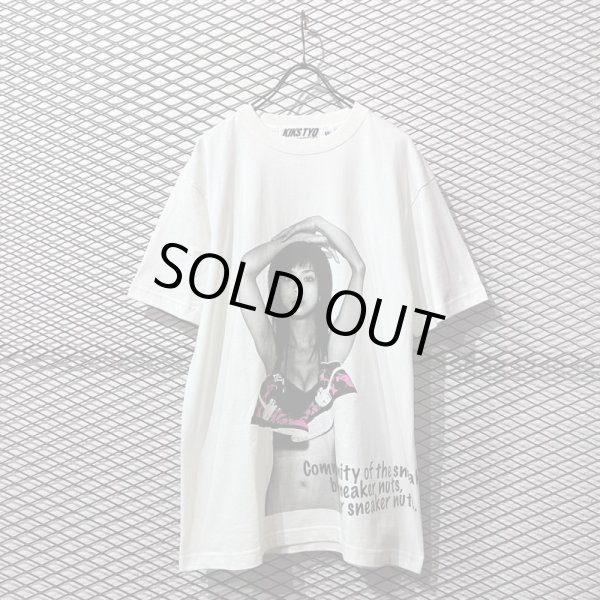 画像1: KIKS TYO - "ほしのあき × DUNK FUTURA" Tee (1)
