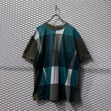 画像: ISSEY MIYAKE - Multicolor Tee