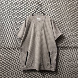 画像: SHAREEF - Geometric V-Tops