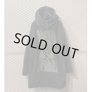 画像: HIRO - Graphic Long Hoodie