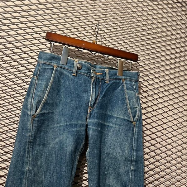 画像2: Levi's RED - 3D Cut Denim Pants (2)