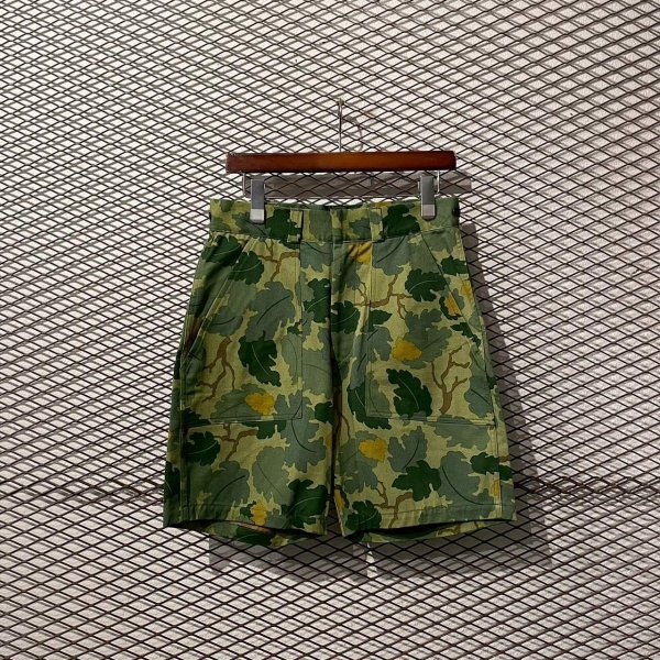 画像1: MARKAWARE - Camouflage Wide Shorts (1)