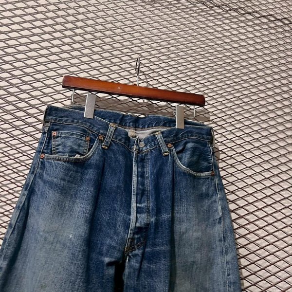 画像2: LEVI'S VINTAGE CLOTHING - "501" Straight Denim Pants (2)