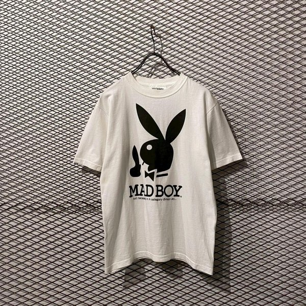 画像1: DISCOVERED - "MADBOY" Parody Tee (1)