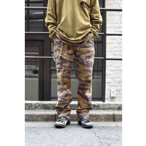 画像: HECTIC - Camouflage x Leopard Reversible Pants