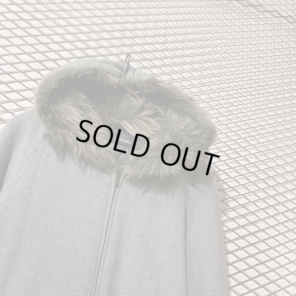 画像2: MAX & Co. - Fur Switching Zip-up Hoodie (2)